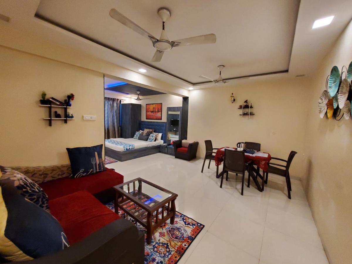 Hotel Mari Aai Residency Nova Bombaim Exterior foto