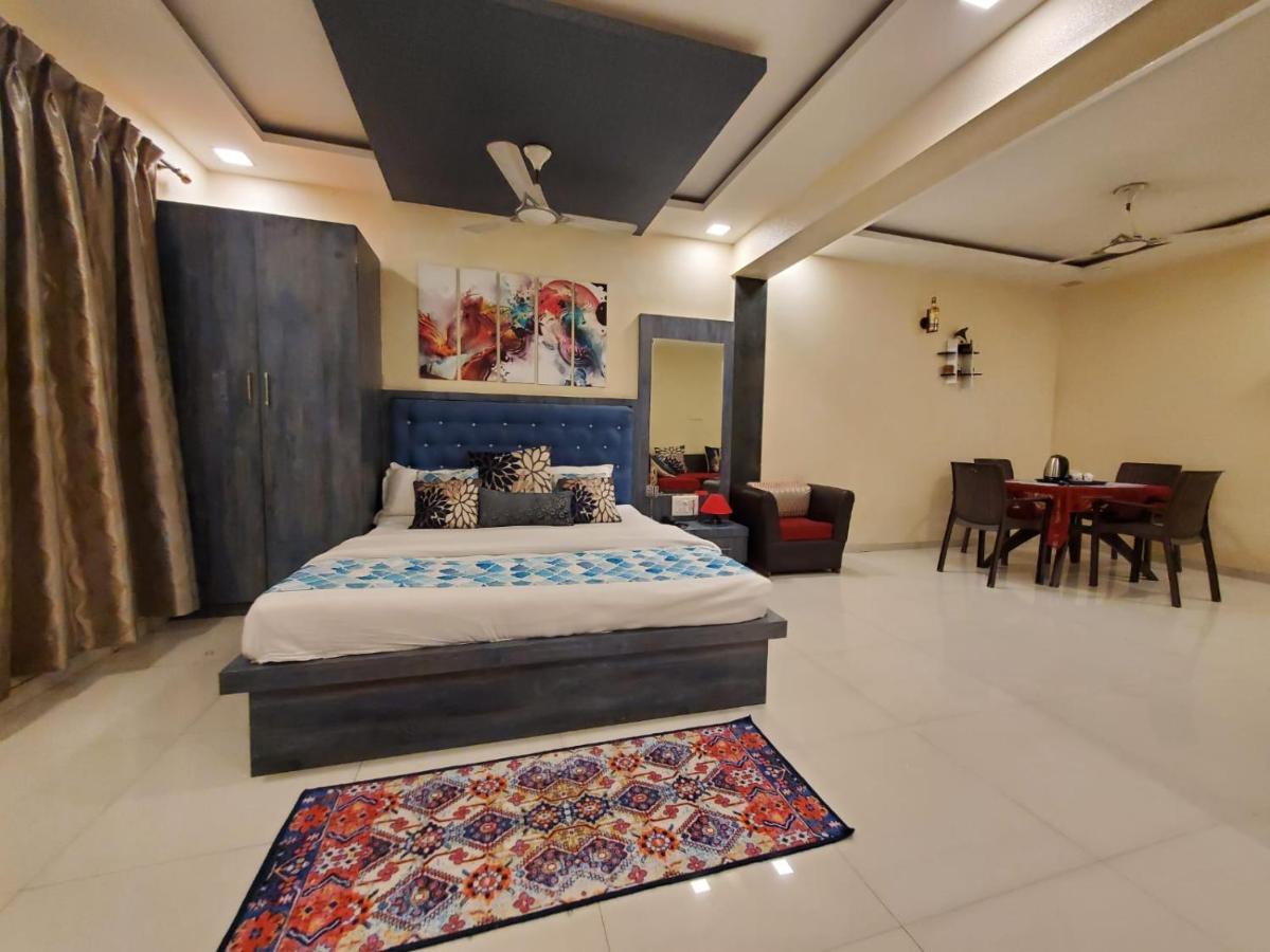 Hotel Mari Aai Residency Nova Bombaim Exterior foto